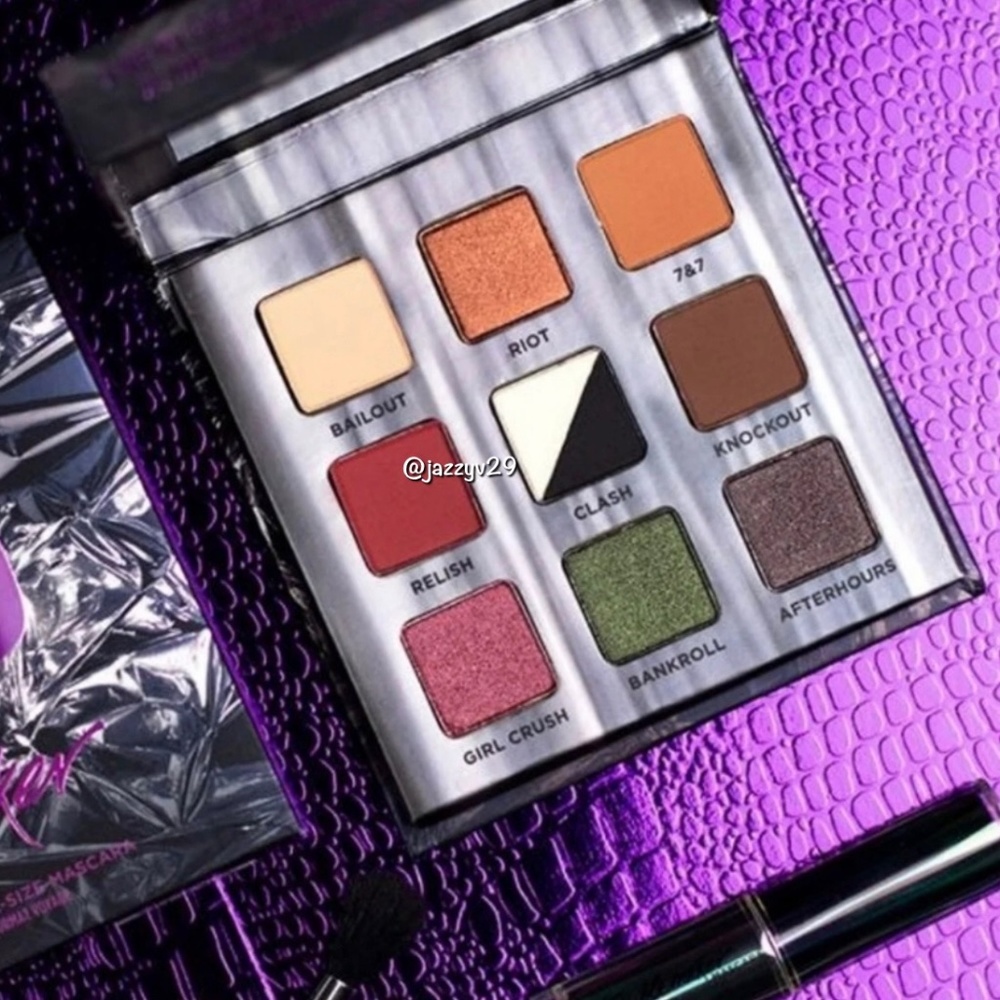 Urban Decay 2-Pc. Troublemaker Eyeshadow Palette & Mascara Set